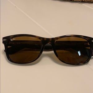RAYBAN “new Wayfarer” tortoise sunglasses